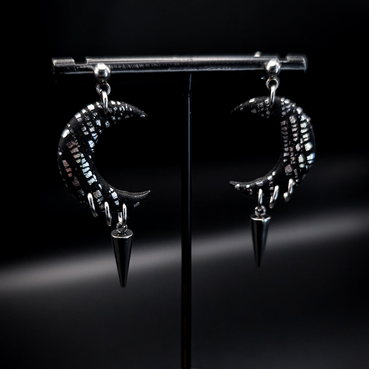 Silver Moon Spikes