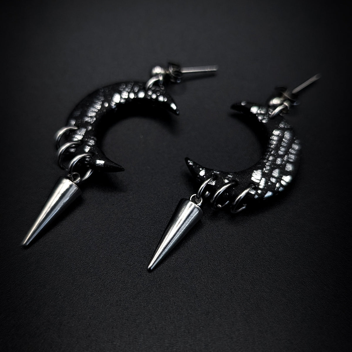 Silver Moon Spikes